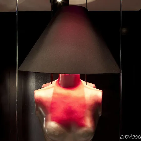 Hotel Les Jardins De La Parigi