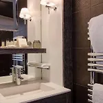 מלון Les Jardins De La 4*