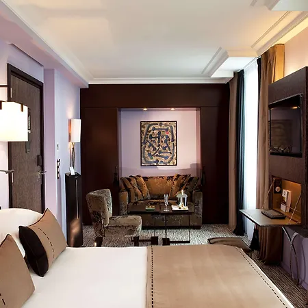 Otel Les Jardins De La 4*