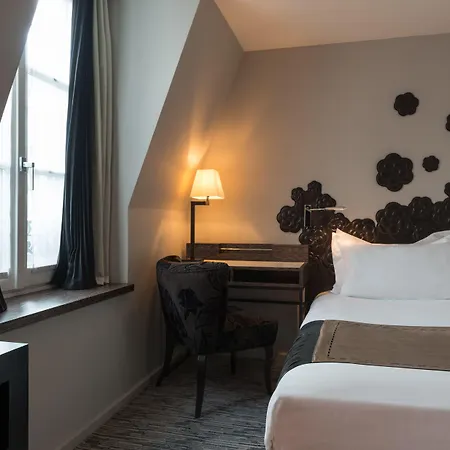 Otel Les Jardins De La Paris
