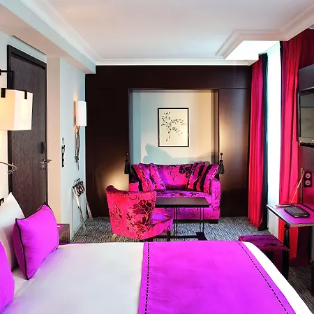 Otel Les Jardins De La